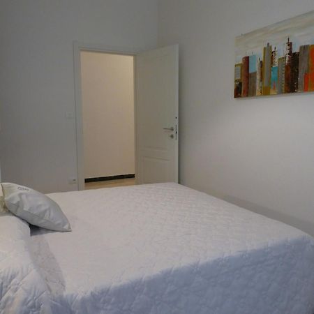 Isola Di Man Apartment Imperia Ngoại thất bức ảnh