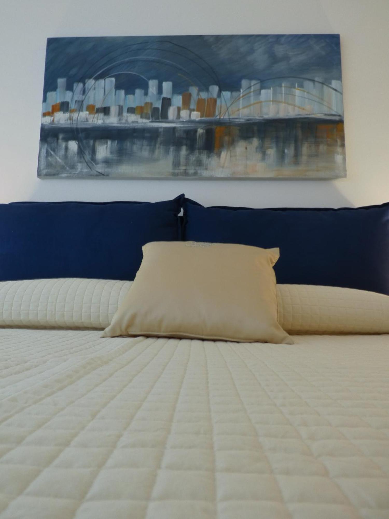 Isola Di Man Apartment Imperia Ngoại thất bức ảnh