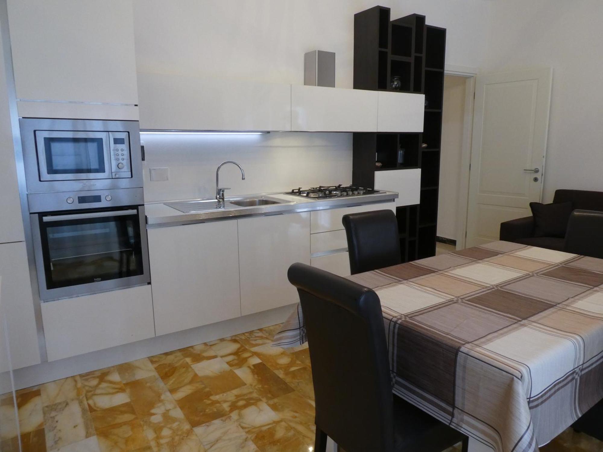 Isola Di Man Apartment Imperia Ngoại thất bức ảnh