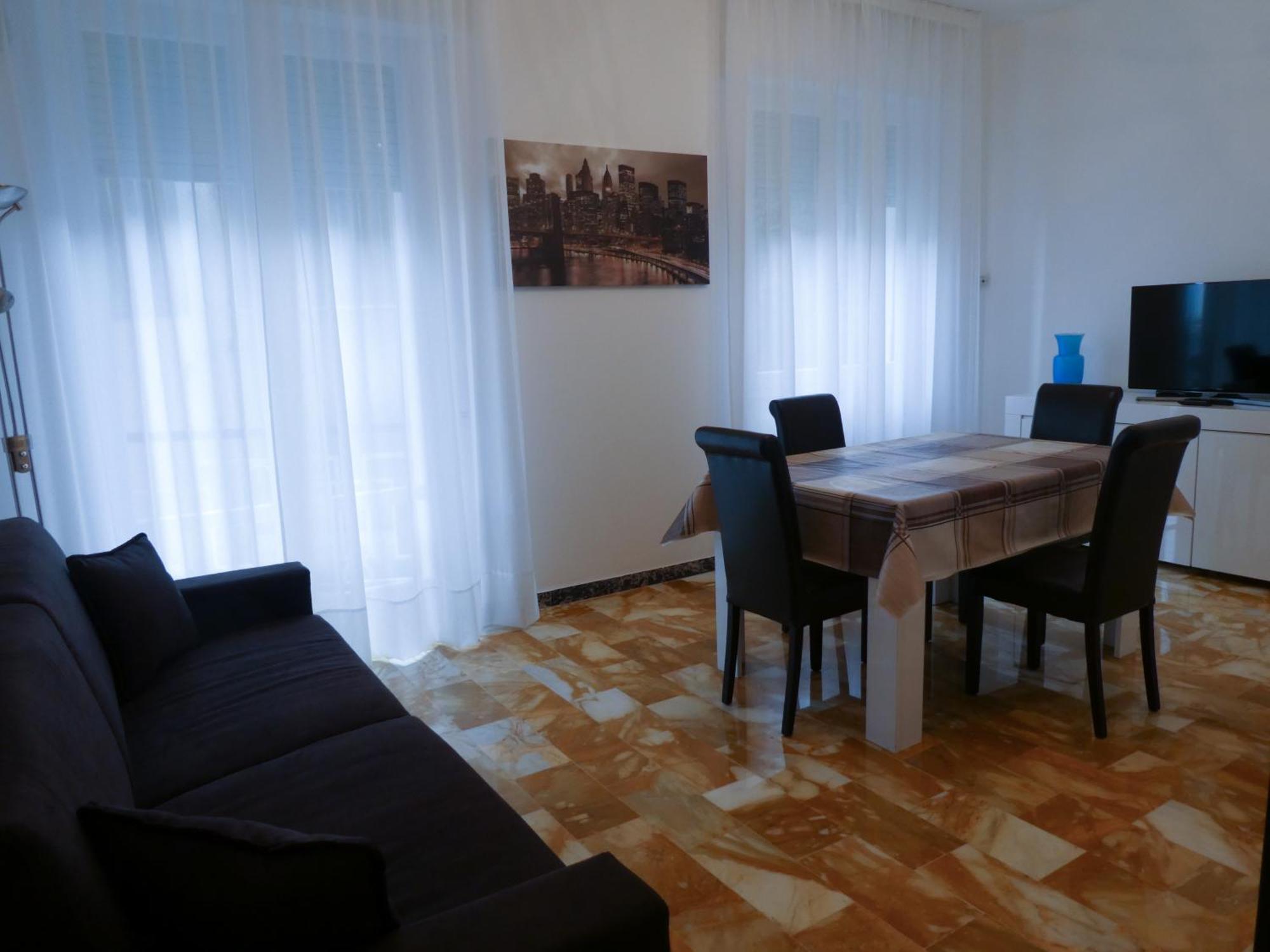 Isola Di Man Apartment Imperia Ngoại thất bức ảnh