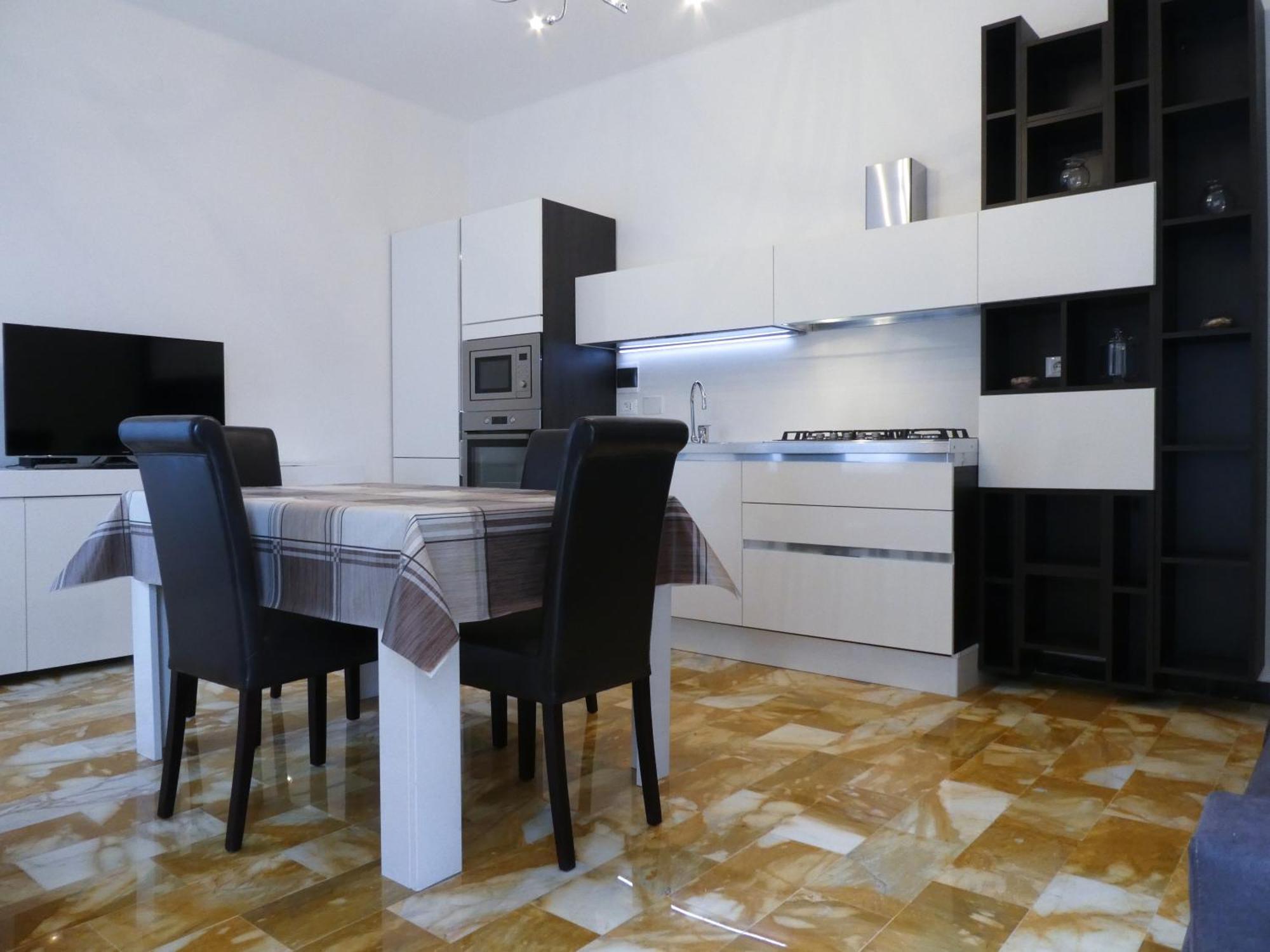 Isola Di Man Apartment Imperia Ngoại thất bức ảnh